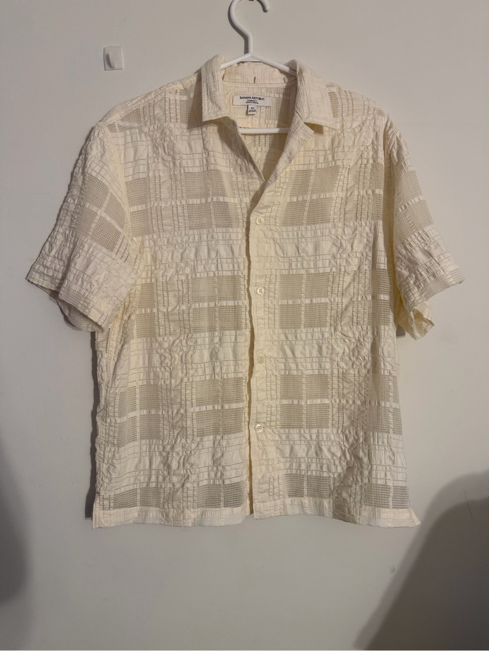 Banana Republic Cream Short-Sleeve Textured Button-Down Shirt